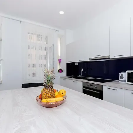 Dreamtime Apartment
